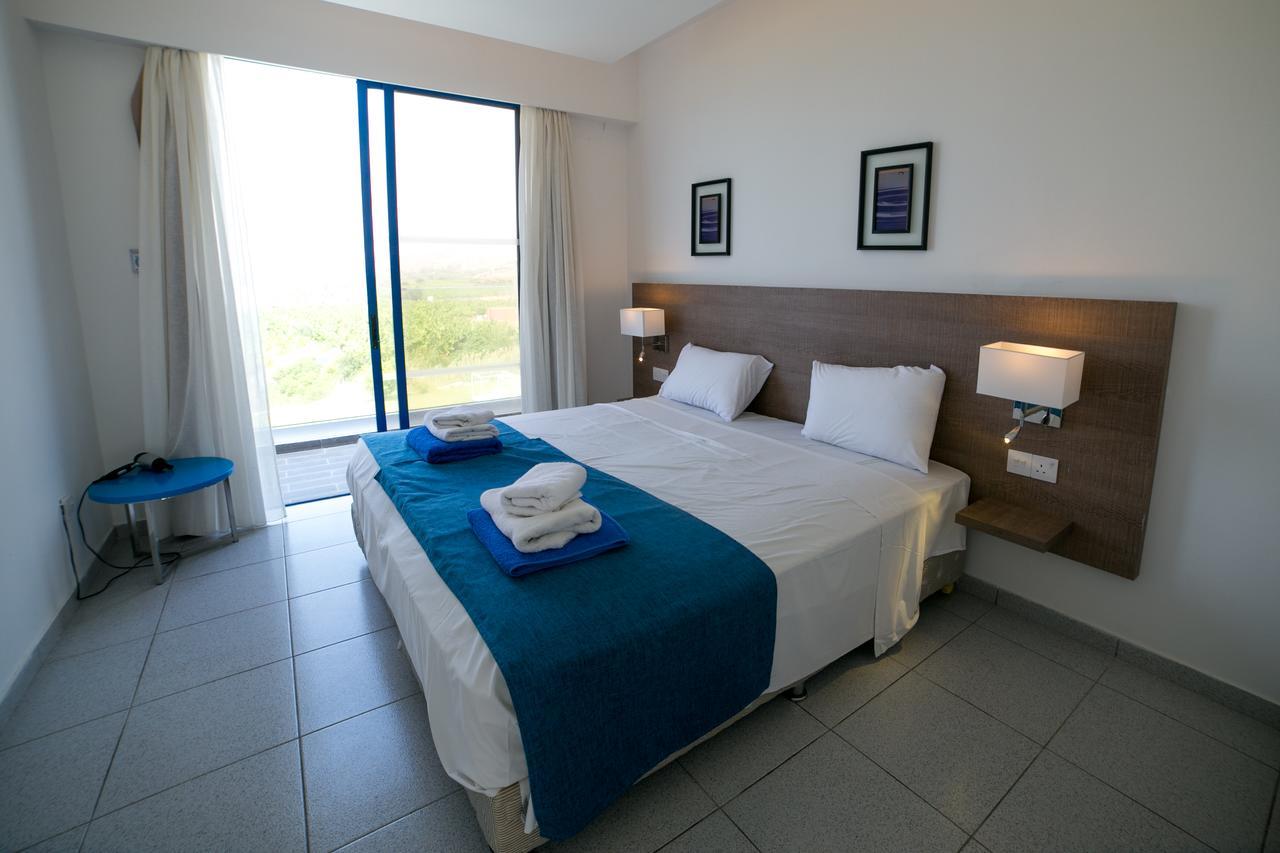 Marica'S Boutique Hotel Kissonerga Eksteriør bilde